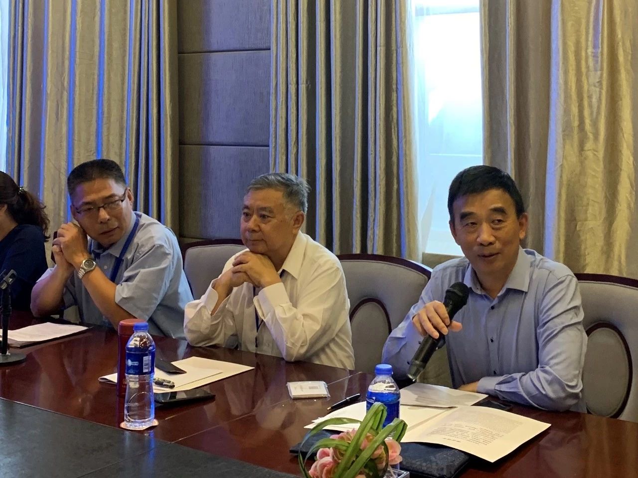 全国交通运输职业教育教学指导委员会副主任、汽车技术类专业指导委员会主任、浙江交通职业技术学院党委书记王怡民教授致辞